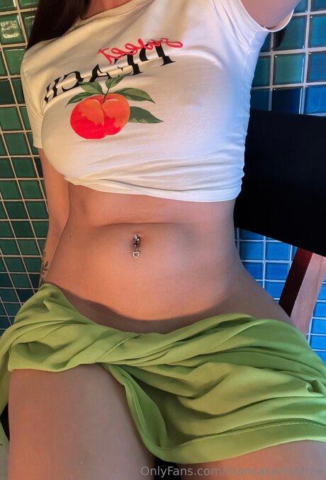 Biawhitefree model sex photo