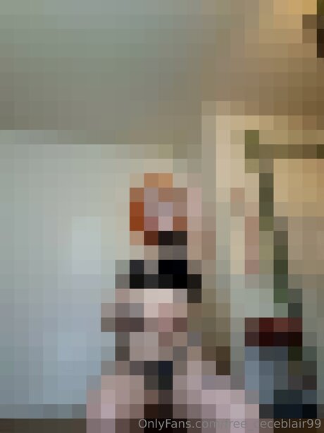 Free Ceceblair99 model high quality pictures