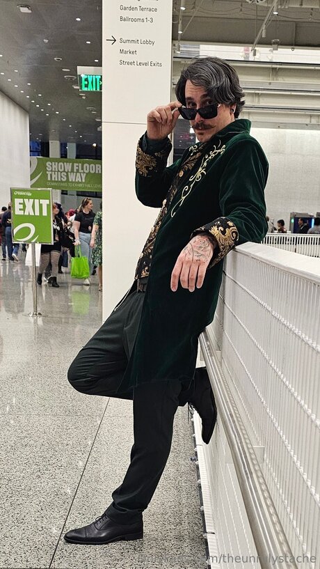 Theunrulystache exclusive model pic