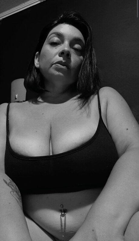 Linhgfer free model img