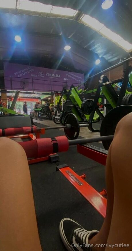 Ivycutiee porn model gallery