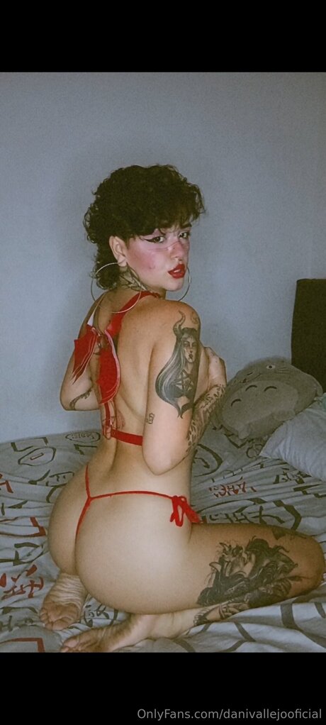 Danivallejooficial star sexy pics