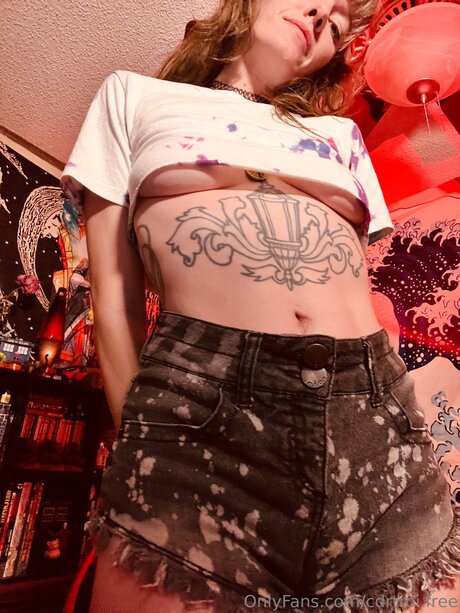 Cdrtroi Free hd model img