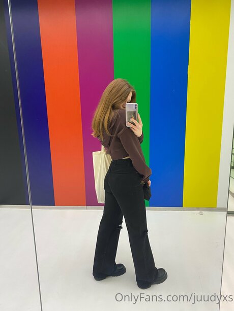 Juudyxss high quality model photo