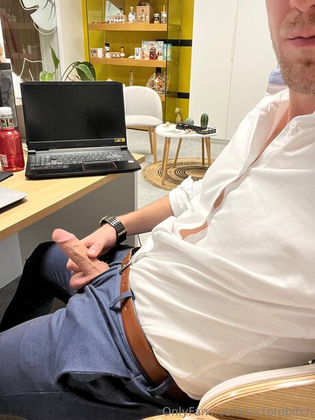 Victorobitch sexy pornstar picture