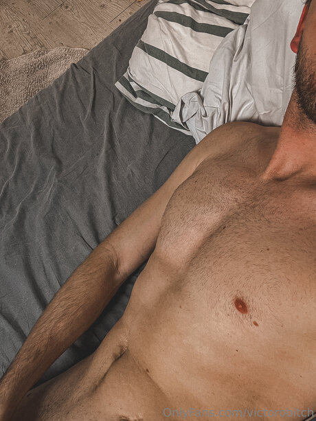 Victorobitch nude actress gallery