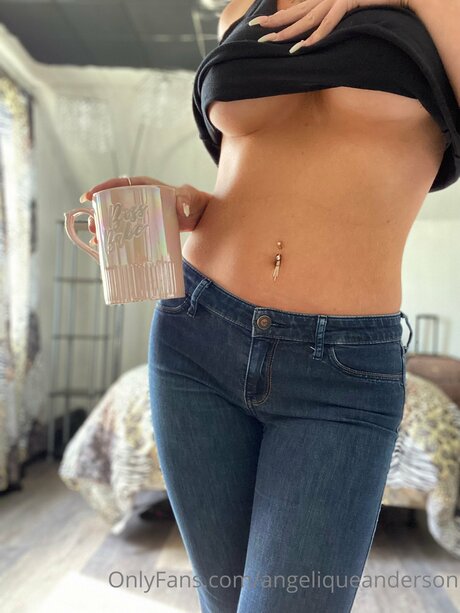 Angeliqueanderson star exclusive image