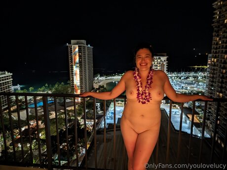 Youlovelucy hot pornstar img