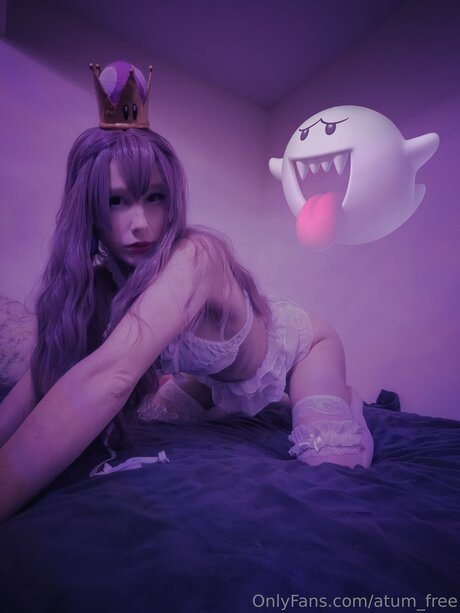 Atum Free model pretty photo