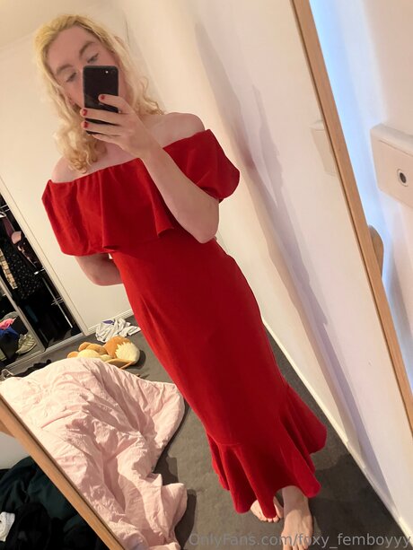 Foxy Femboyyy actress img