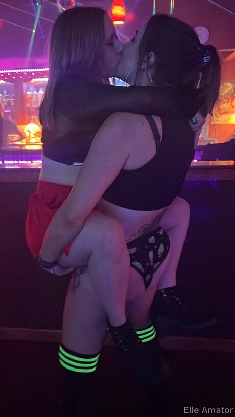 Elleamator actress image