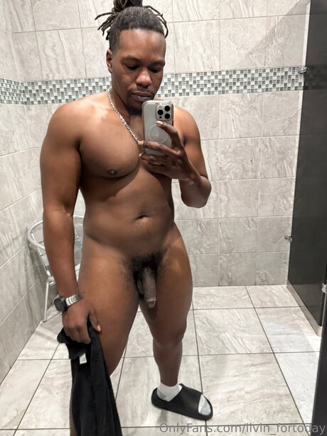 Livin Fortoday exclusive star pictures