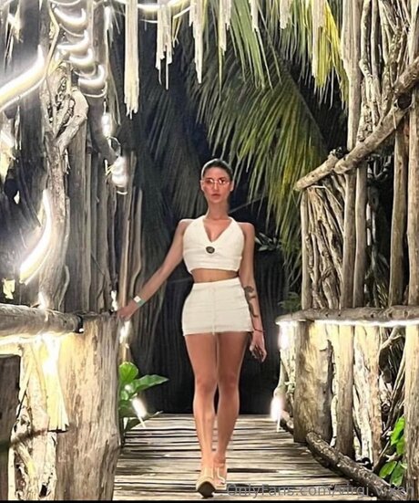 Virgi Vixen pornstar art pictures