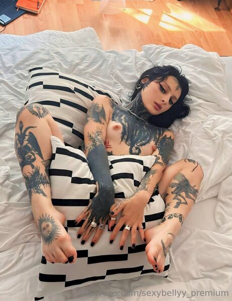 Sexybellyy Premium nude star photo