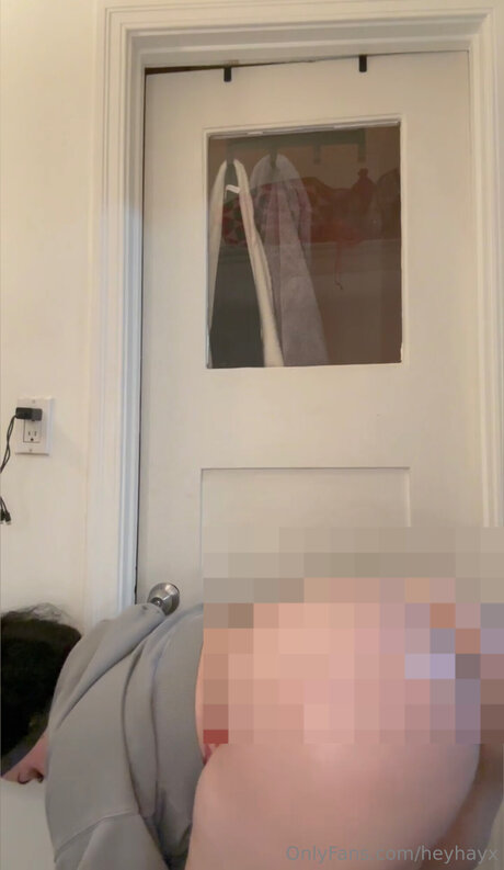 Heyhayx model sexy images