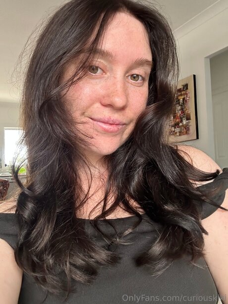 Curiouskiki pornstar hd photo