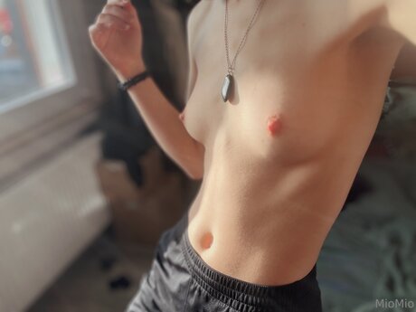 Miomio Uwu star nice img