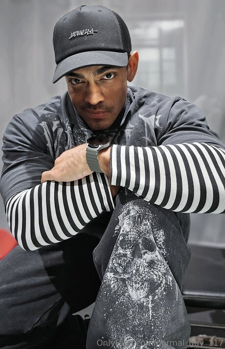 Normal Guy 117 naked actress img