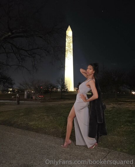 Bookersquared model free picture