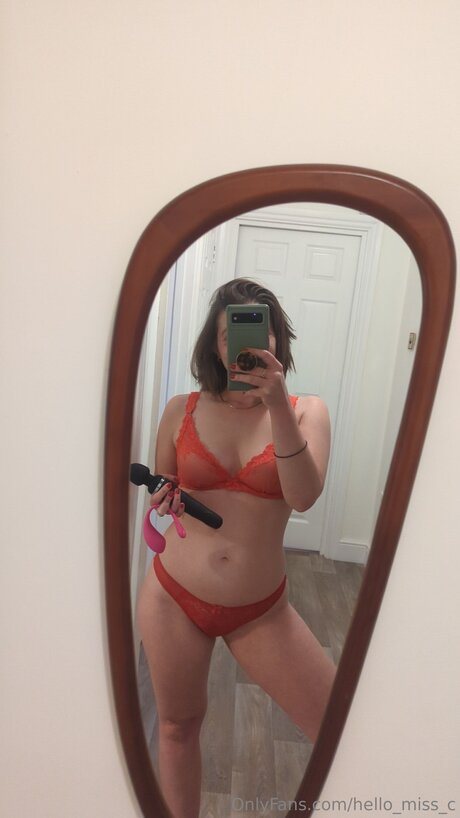 Hello Miss C star hot img