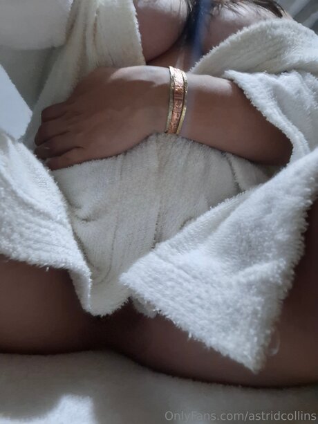 Astridcollins sexy star photo