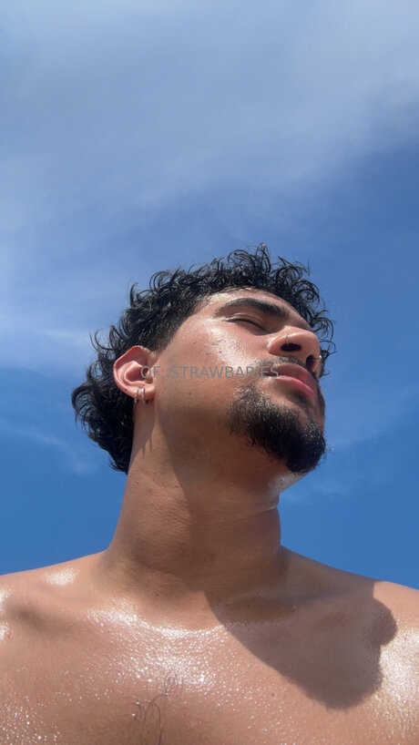 Strawbaries star nudes img