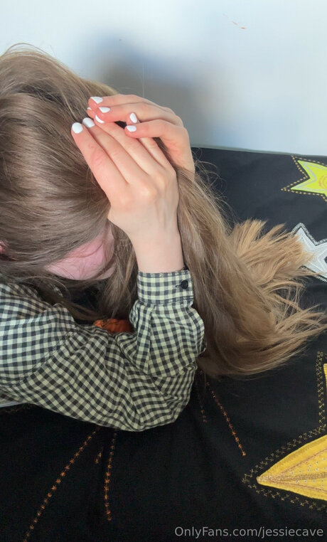 Jessiecave porn model photo