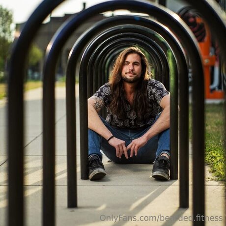 Bearded Fitness star pretty galleries