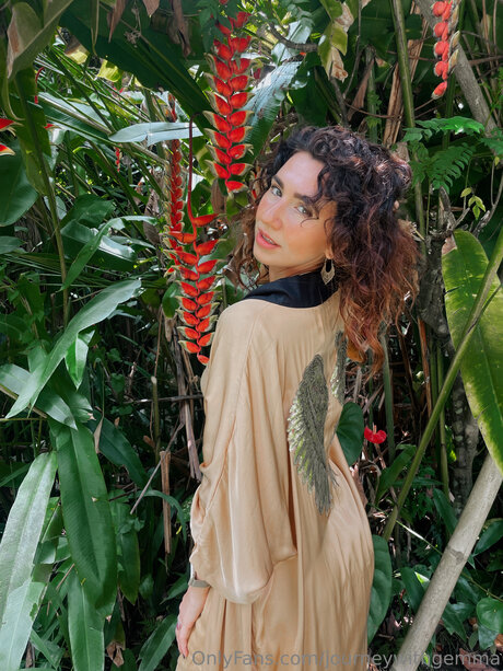 Journeywithgemma exclusive model image