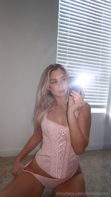 Bellabaxterr best pornstar photo