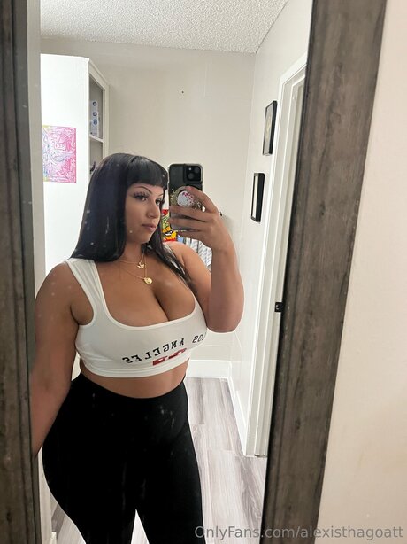 Alexisthagoatt sex model images