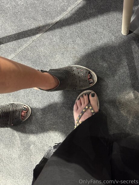 V Secrets sexy model images