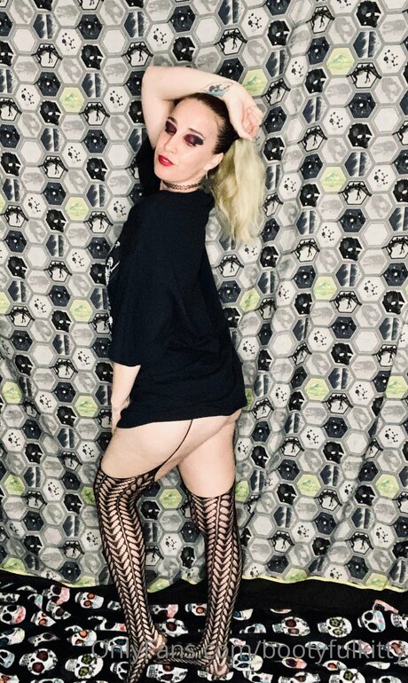 Bootyfulkitty star nudes image