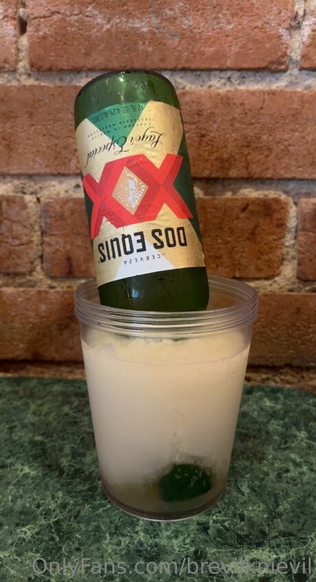 Brevilknievil star high quality pic