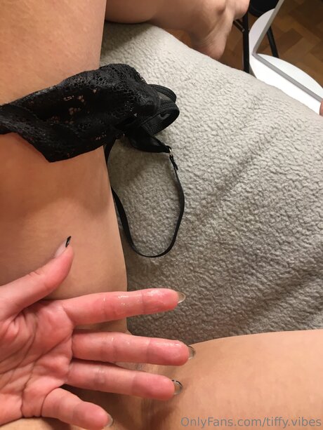 Tiffy Vibes star free pictures