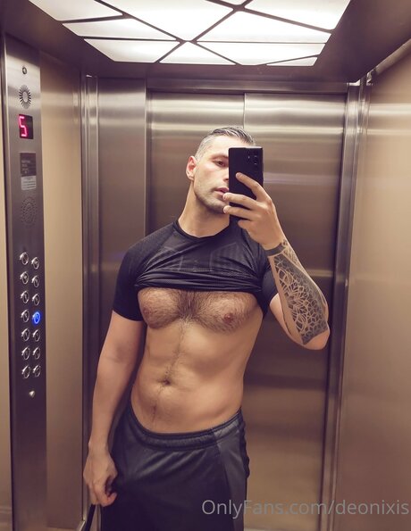 Deonix Free hot actress archive