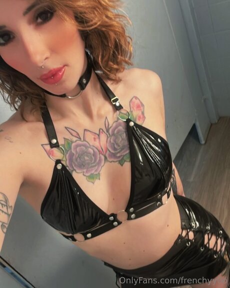 Frenchyy0o sex model picture