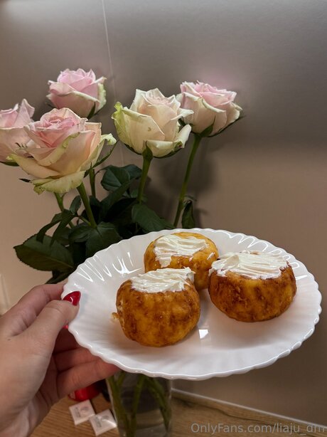 Liaju Dm art pornstar photo