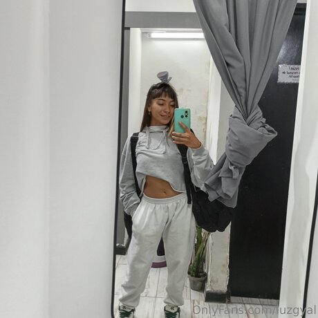 Luzgyal exclusive pornstar img