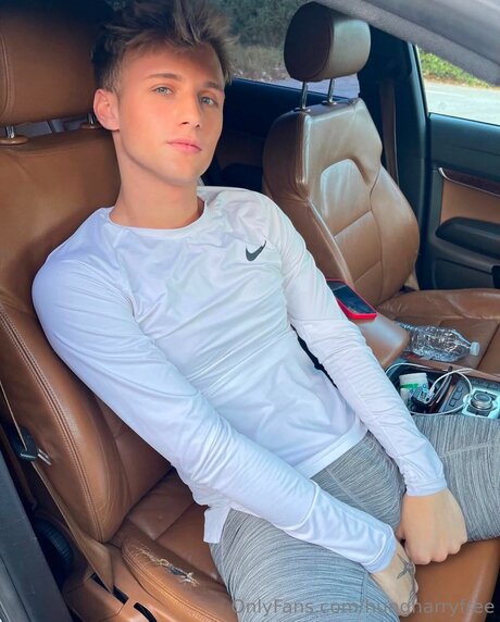 Hungharryfree hot model picture