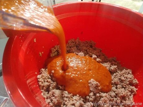 Damiendane star nude pic