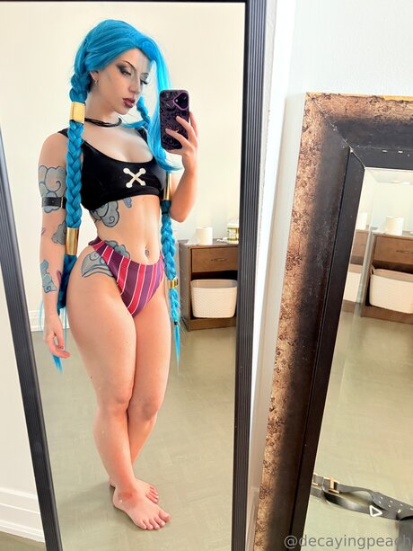 Decayingpeach art model images