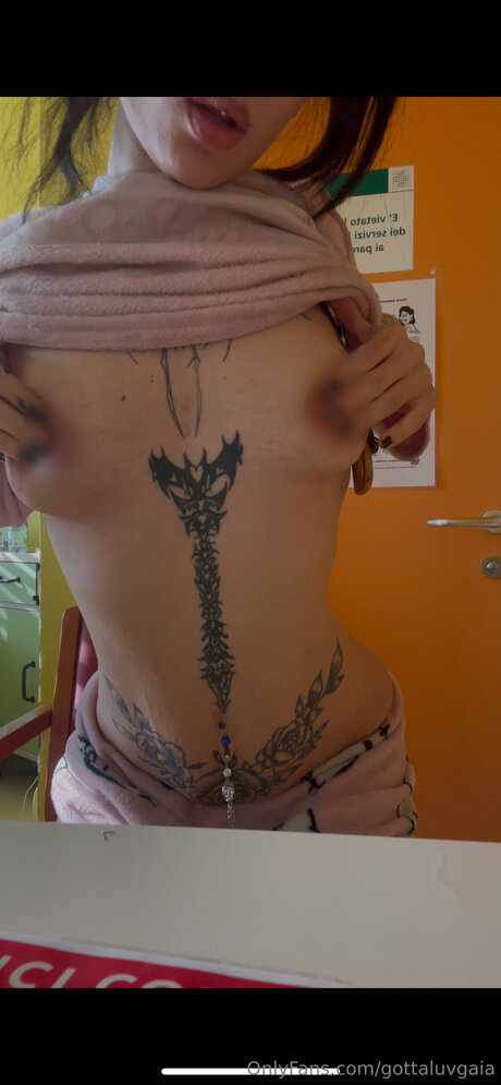 Gottaluvgaia model art images