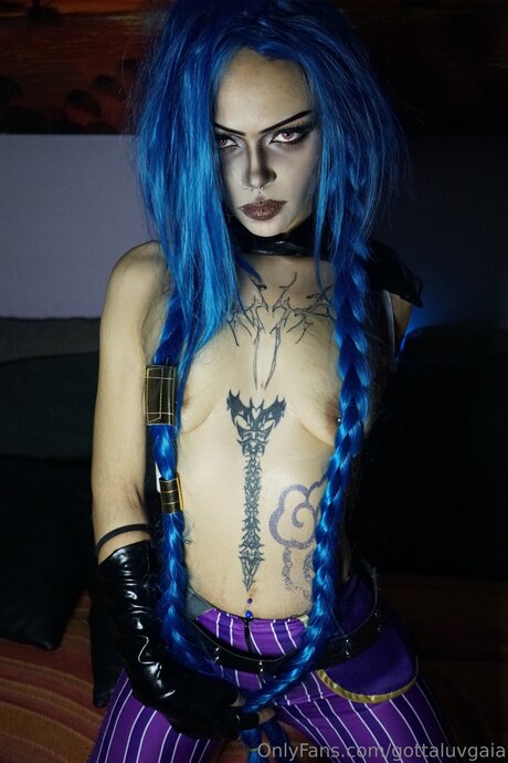 Gottaluvgaia model best picture