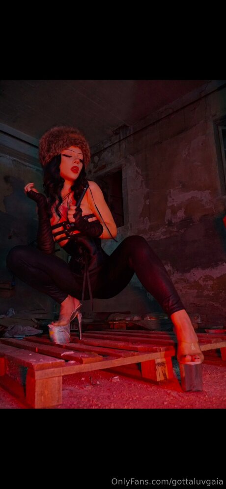 Gottaluvgaia star hot image