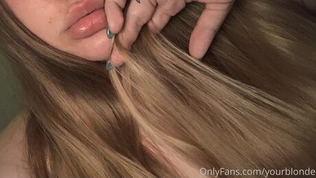 Yourblonde porn model images