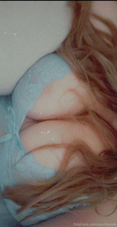 Yourblonde xxx model pics