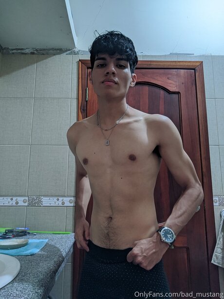 Bad Mustang star sex photos