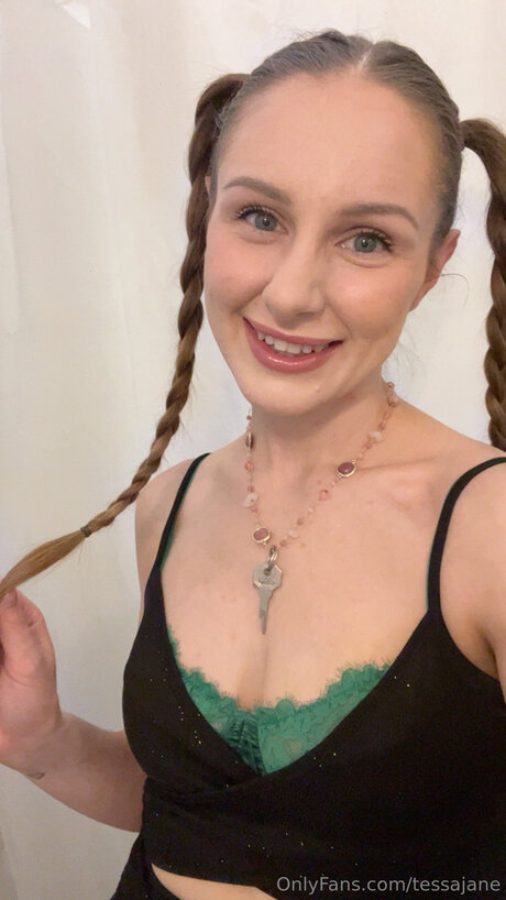 Tessajane hot star pics