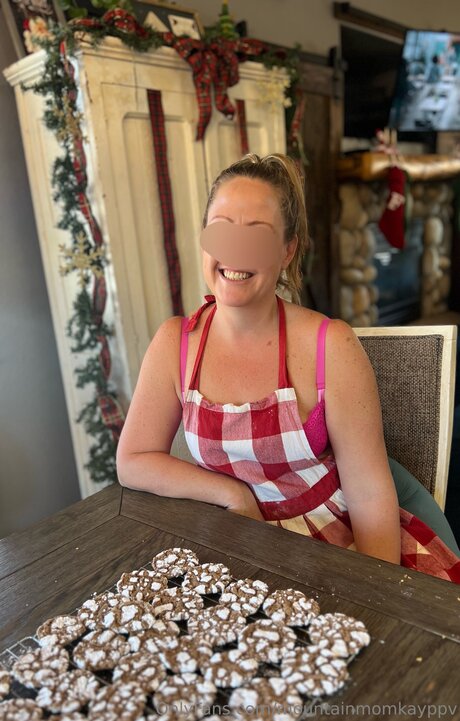 Mountainmomkayppv model naked pics